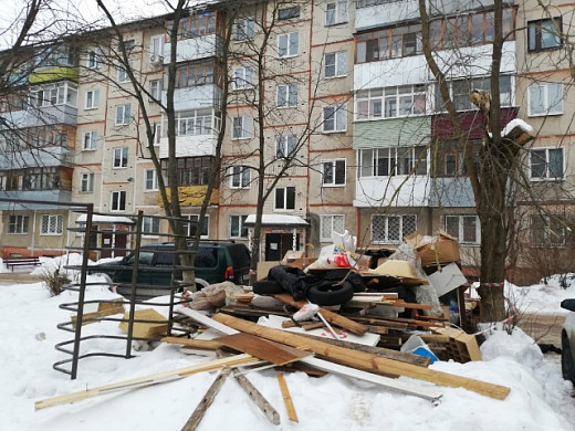  В Иванове управляющие компании приступили к освобождению подвалов от бытовых навалов 